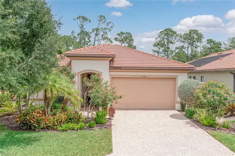 1241 Manado Dr, Naples, FL 34113