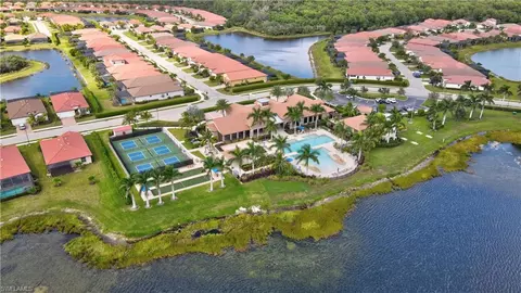 View/Area - 1241 Manado Dr, Naples, FL 34113 photo 8 of 12