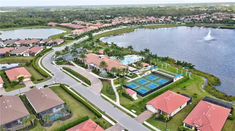 View/Area - 1241 Manado Dr, Naples, FL 34113 photo 10 of 12