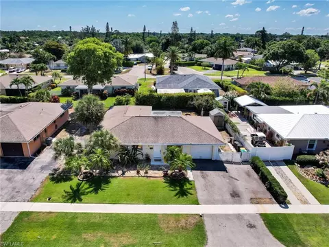 View/Area - 3476 Balboa Cir E, Naples, FL 34105 photo 1 of 4