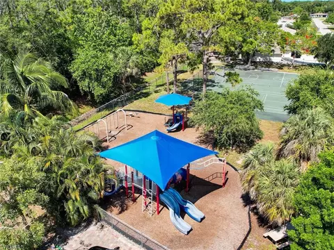 View/Area - 3476 Balboa Cir E, Naples, FL 34105 photo 4 of 4