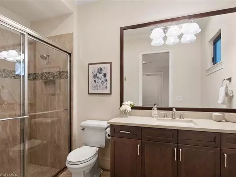 Bath - 4249 Deephaven Ln, Naples, FL 34119 photo 5 of 7