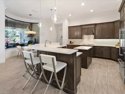 Kitchen - 4249 Deephaven Ln, Naples, FL 34119 photo 4 of 6