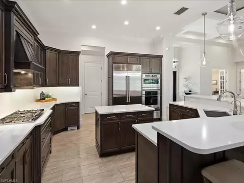 Kitchen - 4249 Deephaven Ln, Naples, FL 34119 photo 3 of 6