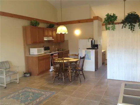 826 Wiggins Pass Rd #318, Naples, FL 34110