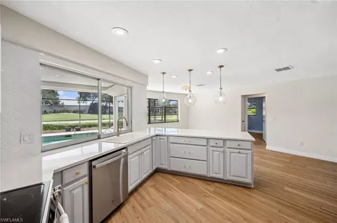 142 Pinehurst Cir, Naples, FL 34113 photo 17