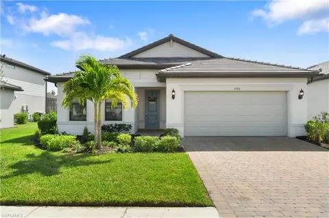 1992 Yellowfin Cir, Naples, FL 34114