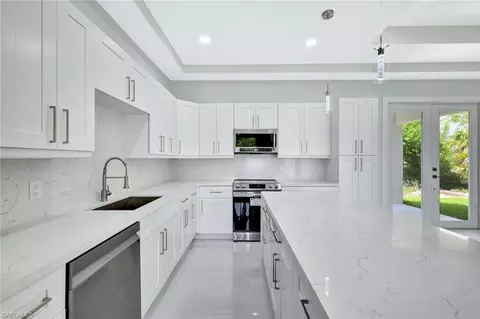 Kitchen - 3441 26th Ave SE, Naples, FL 34117 photo 4 of 4