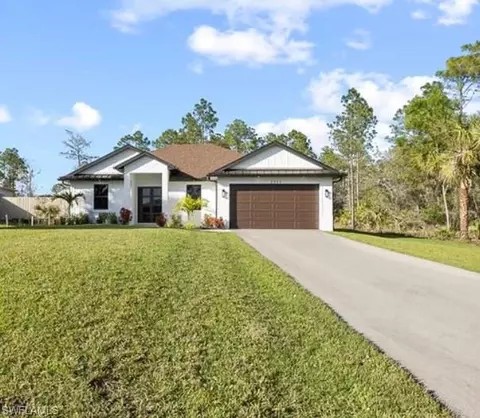 2723 39th Ave NE, Naples, FL 34120