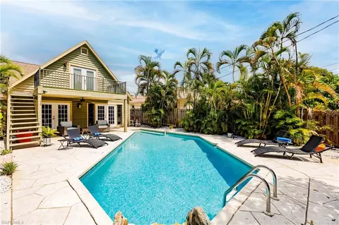 774 109th Ave N, Naples, FL 34108