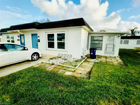 51 Tangerine Ct, Lehigh Acres, FL 33936