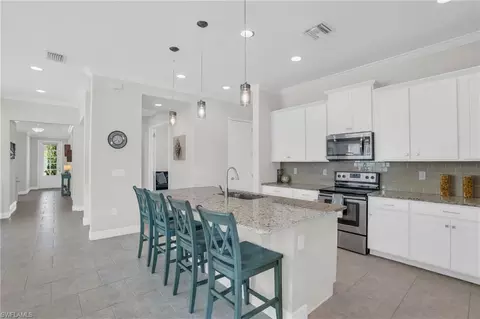 3288 Pilot Cir, Naples, FL 34120 photo 4