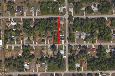 3902 3rd St W, Lehigh Acres, FL 33971