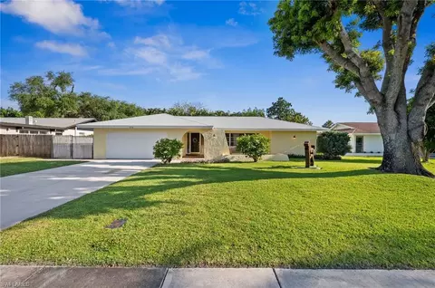 1256 Morningside Dr, Fort Myers, FL 33901
