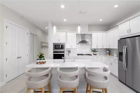 Kitchen - 9199 Cayman Dr, Naples, FL 34114 photo 1 of 4