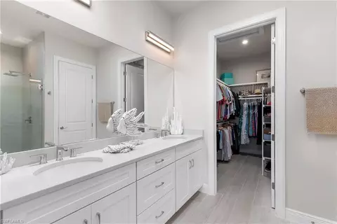 Bath - 9199 Cayman Dr, Naples, FL 34114 photo 1 of 2
