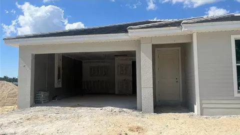 8959 Kingston St, Naples, FL 34114