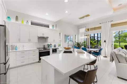 Kitchen - 7832 Valencia Ct, Naples, FL 34113 photo 3 of 7
