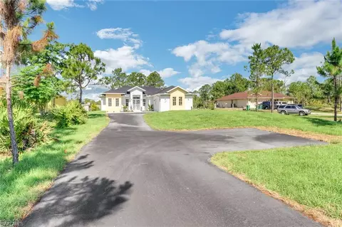 4047 Everglades Blvd N, Naples, FL 34120