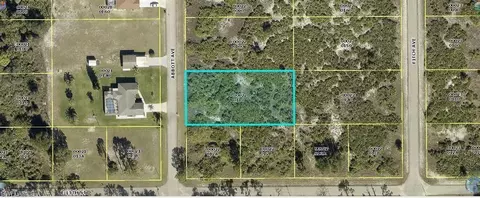 1302 Abbott Ave, Lehigh Acres, FL 33972
