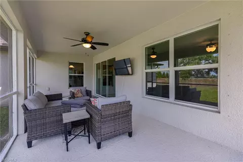 911 SW 25th St, Cape Coral, FL 33914