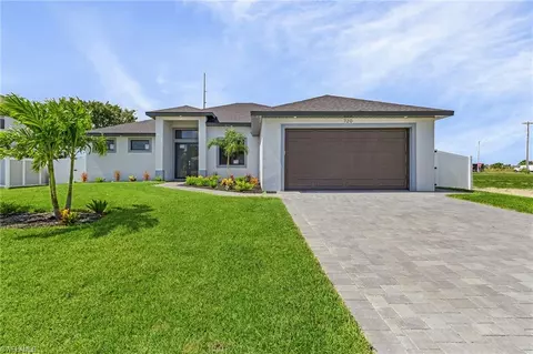 720 NW 8th Ter, Cape Coral, FL 33993