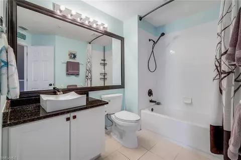 Bath - 855 Hampton Cir #153, Naples, FL 34105 photo 3 of 4