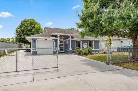 5322 Sholtz St, Naples, FL 34113 photo 2