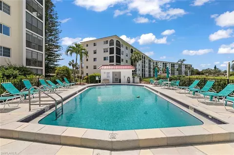 21 High Point Cir E #409, Naples, FL 34103 photo 15