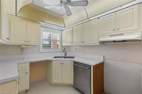 21 High Point Cir E #409, Naples, FL 34103 photo 22