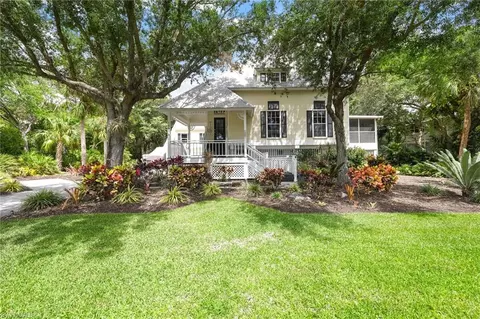 10916 Parnu St, Naples, FL 34109