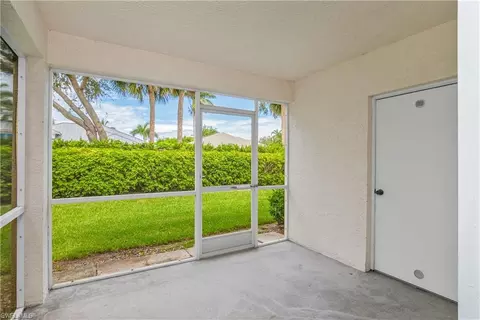7713 Jewel Ln #103, Naples, FL 34109