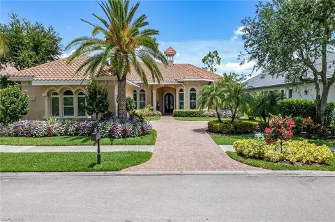 7646 Mulberry Ln, Naples, FL 34114