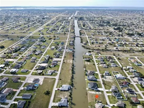 2104 NW 10th St, Cape Coral, FL 33993