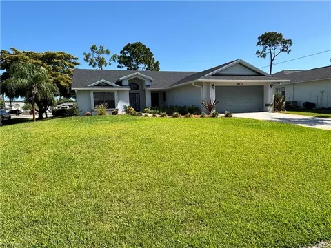 9241 Cypress Dr N, Fort Myers, FL 33967