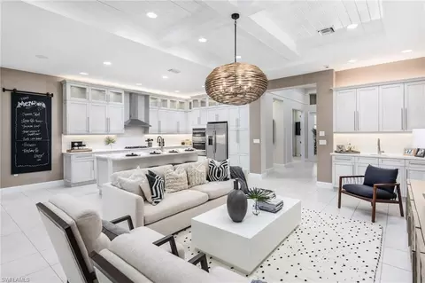12214 Bonnet Dr, Naples, FL 34120
