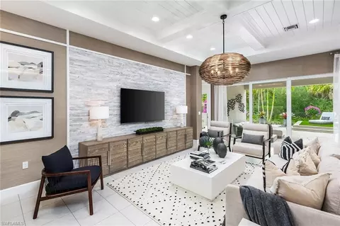 12214 Bonnet Dr, Naples, FL 34120 photo 2