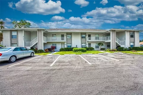 1476 Churchill Cir #J102, Naples, FL 34116