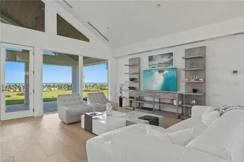 Living - 71 18th Ave S, Naples, FL 34102 photo 5 of 8