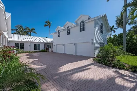 Exterior - 71 18th Ave S, Naples, FL 34102 photo 6 of 14
