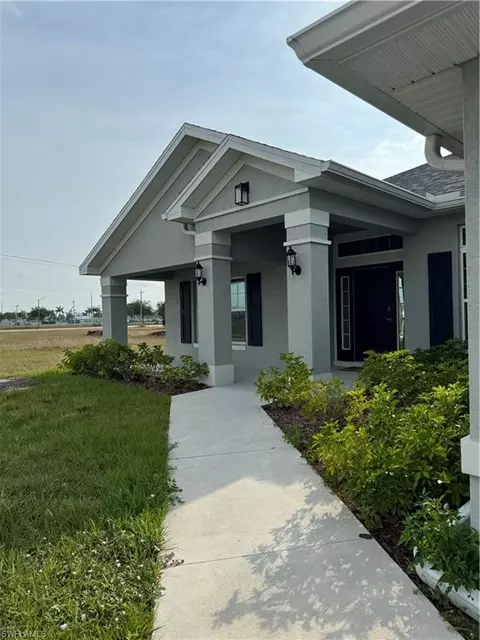 3625 E Gator Cir, Cape Coral, FL 33909