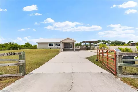 7610 15th Ter, Labelle, FL 33935