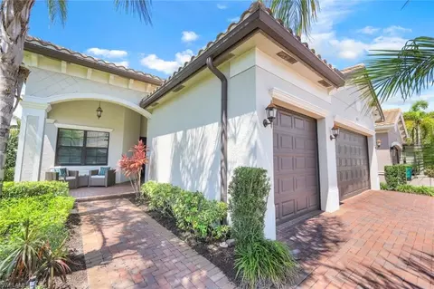 4122 Aspen Chase Dr, Naples, FL 34119