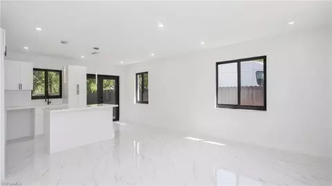 5477 Martin St, Naples, FL 34113 photo 10