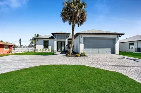 436 NW 5th Ter, Cape Coral, FL 33993