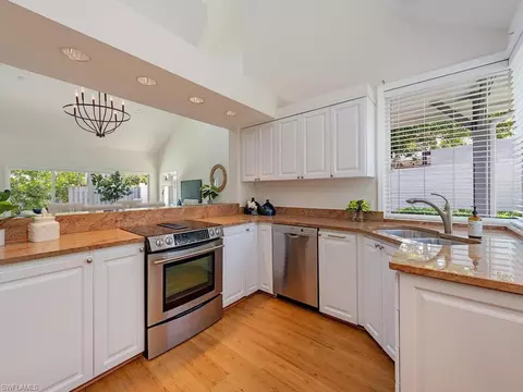 645 Bridgeway Ln, Naples, FL 34108 photo 6