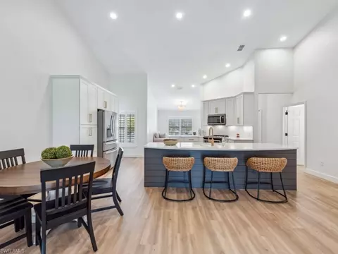 5928 Sand Wedge Ln #1806, Naples, FL 34110