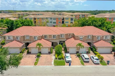9555 Roundstone Cir, Fort Myers, FL 33967