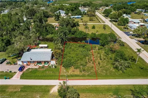 2927 Valolla St, Punta Gorda, FL 33982
