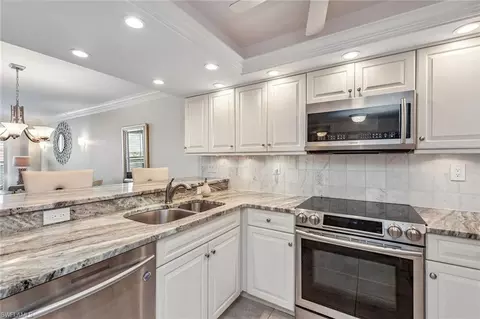 693 Seaview Ct #PH3, Marco Island, FL 34145